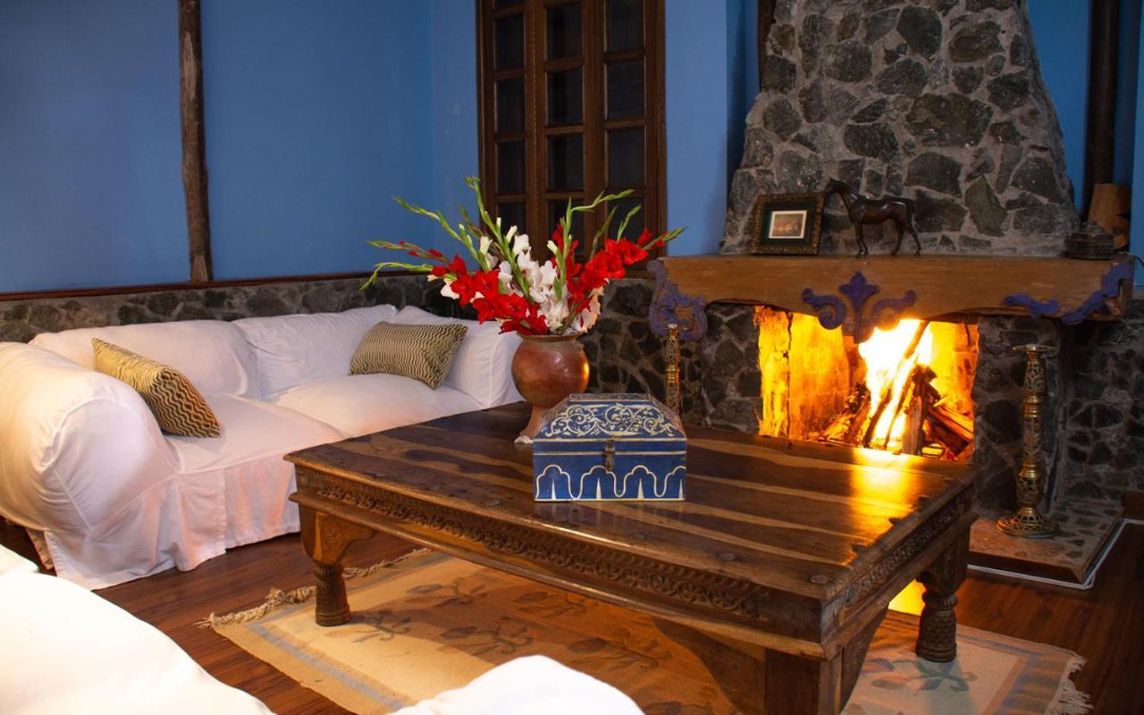 Las Mercedes Lodge Cali Eksteriør bilde