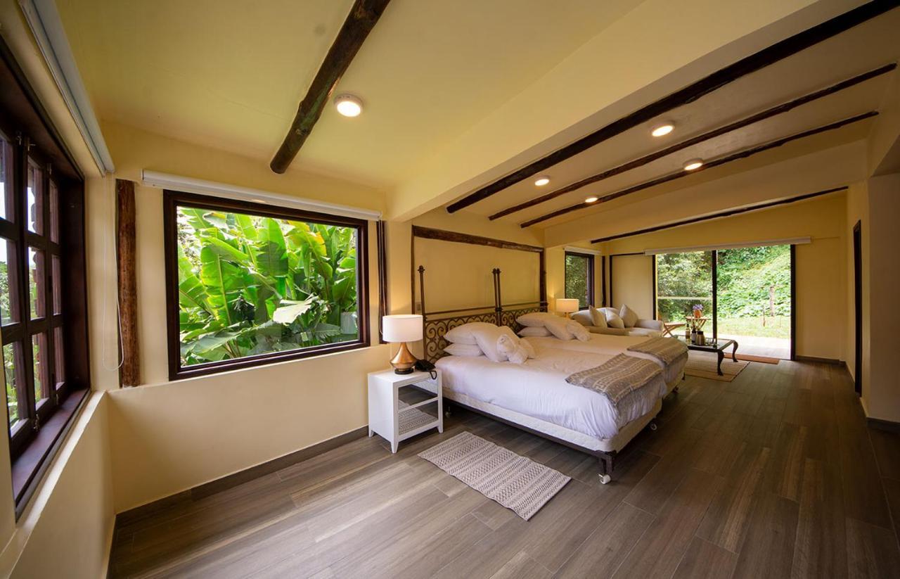 Las Mercedes Lodge Cali Eksteriør bilde