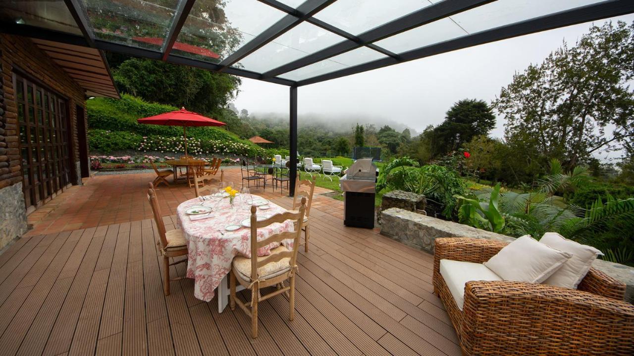 Las Mercedes Lodge Cali Eksteriør bilde