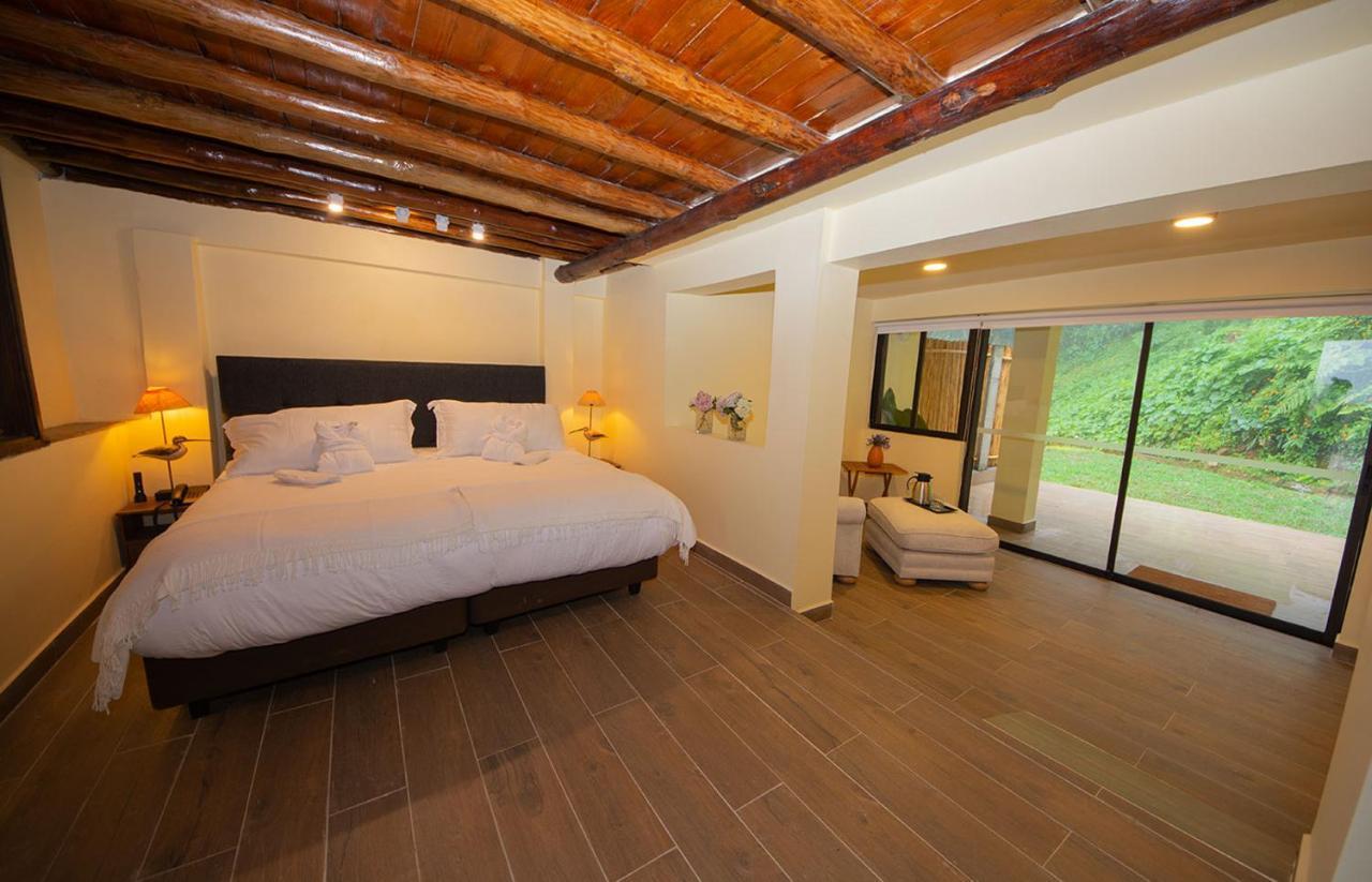Las Mercedes Lodge Cali Eksteriør bilde